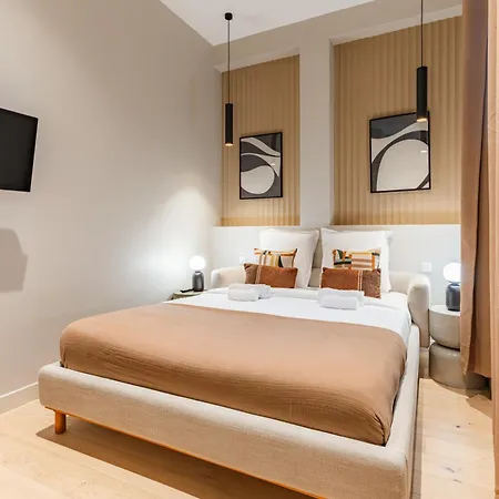 Elegant 3-room Air-conditioned In The Heart Of 10 Apartmán *