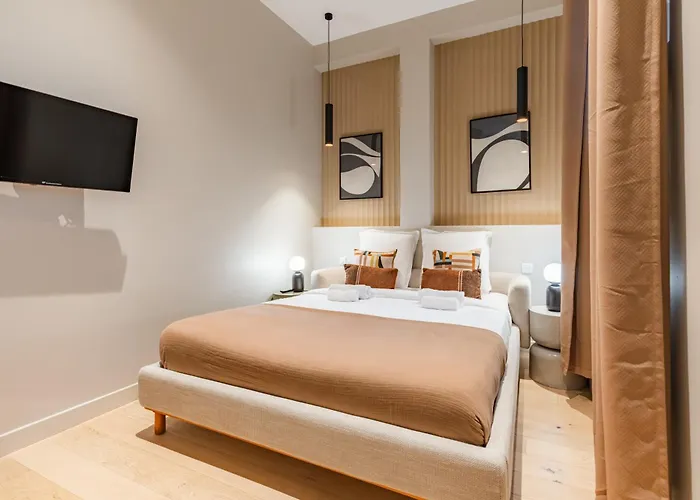 Elegant 3-room Air-conditioned In The Heart Of 10 Apartmán *